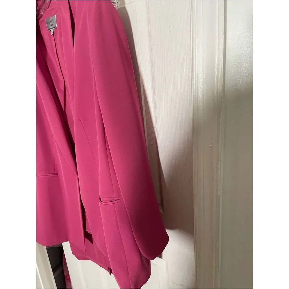 Ingenuity Plus 2 piece Skirt Suit Pink